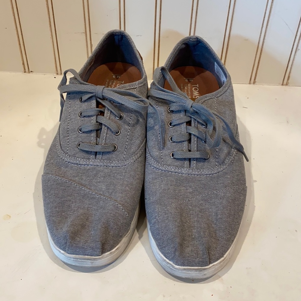 Gray Men’s TOMS